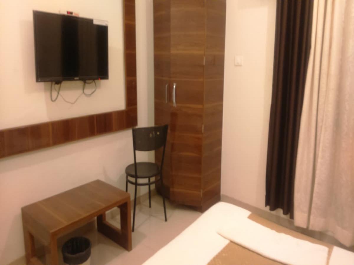 Hotel Shri Krishna Shirdi Εξωτερικό φωτογραφία