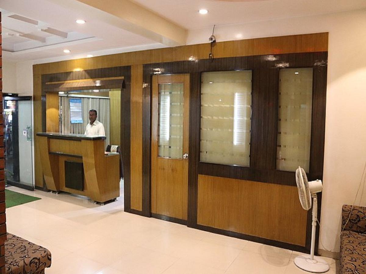 Hotel Shri Krishna Shirdi Εξωτερικό φωτογραφία
