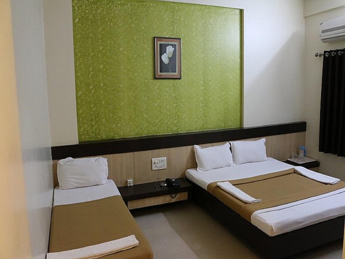 Hotel Shri Krishna Shirdi Εξωτερικό φωτογραφία