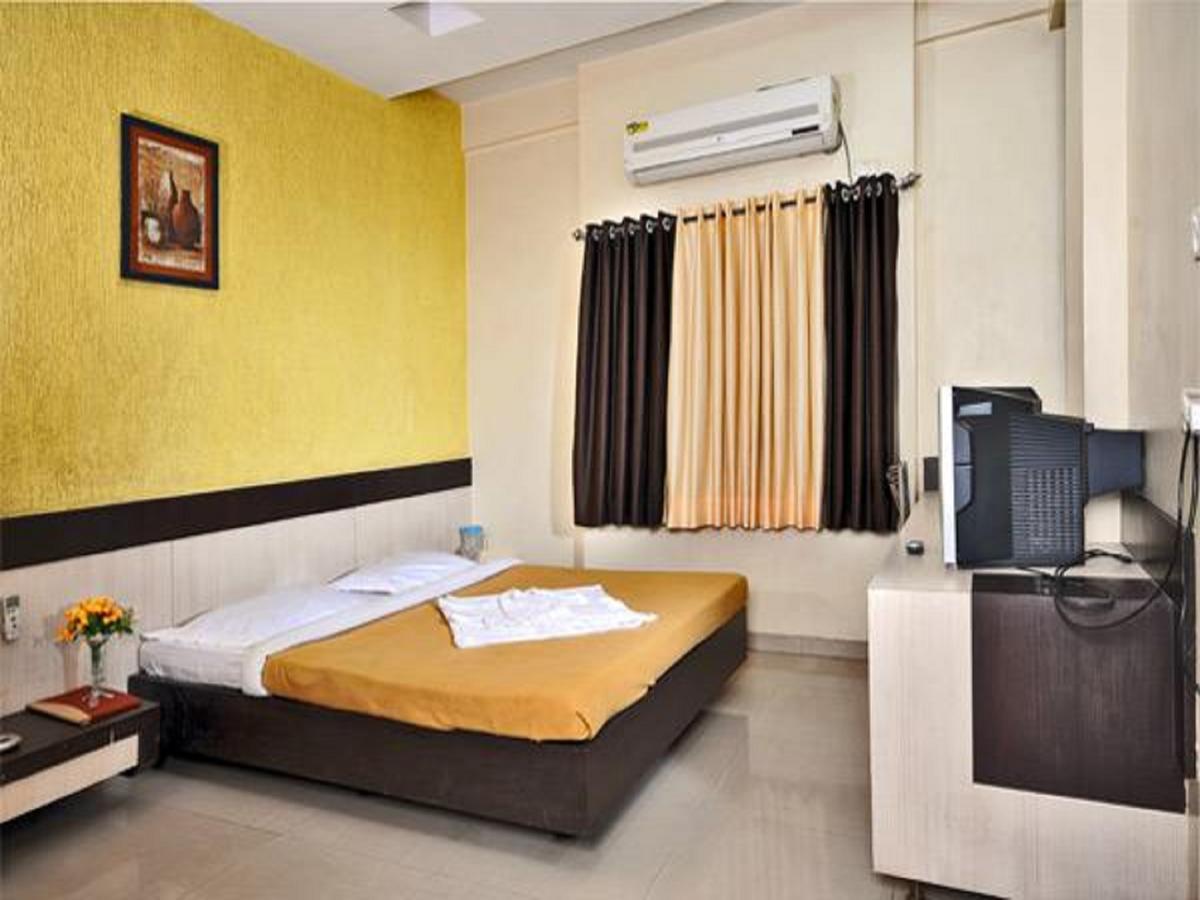 Hotel Shri Krishna Shirdi Εξωτερικό φωτογραφία